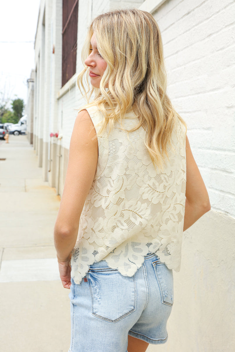 Charming Nude Cotton Button Down Scallop Hem Lace Vest Top