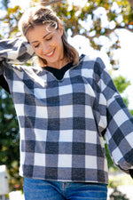 Black Plaid Hacci V Neck Color Block Knit Top